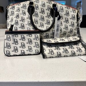Dooney and Bourke Purse